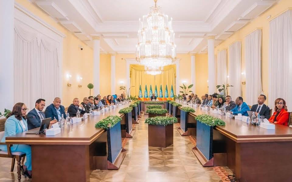 ባለፉት 9 ወራት በመትጋታችንና በመልፋታችን የሚታይና የሚጨበጥ ውጤት አስመዝግበናል::  ጠቅላይ ሚኒስትር ዐቢይ (ዶ/ር)