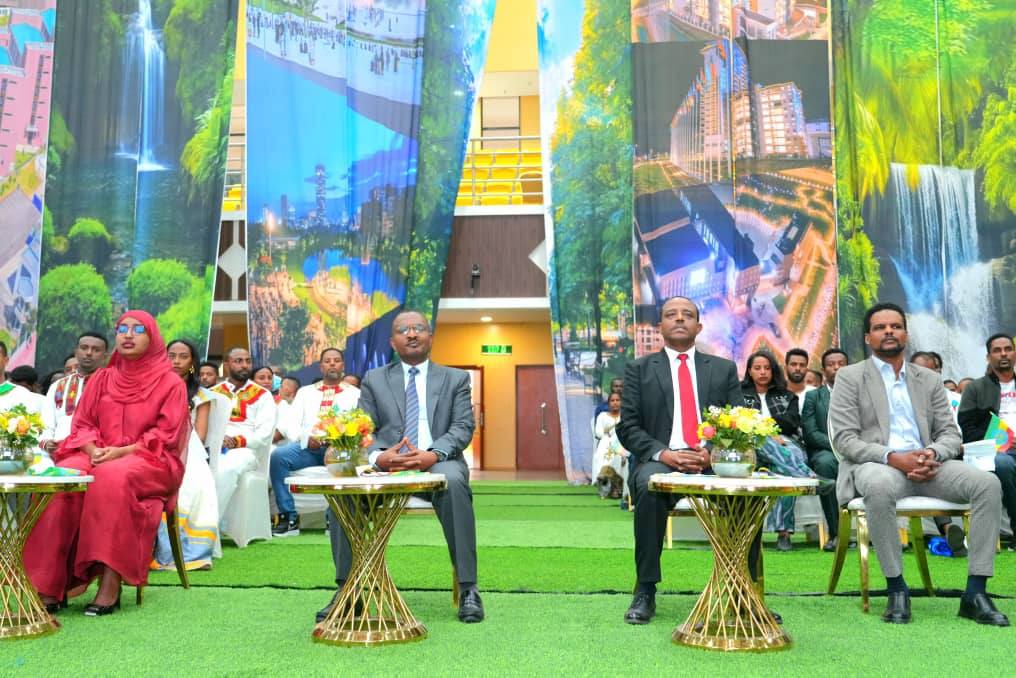 የድህረ እውነት ዘመንን በእውቀትና በእውነት በሚል መሪ ቃል ለኮሚዩኒኬሽን እና የህዝብ ግንኙነት አመራሮችና ባለሙያዎች ሲሰጥ የነበረው ስልጠና ተጠናቀቀ