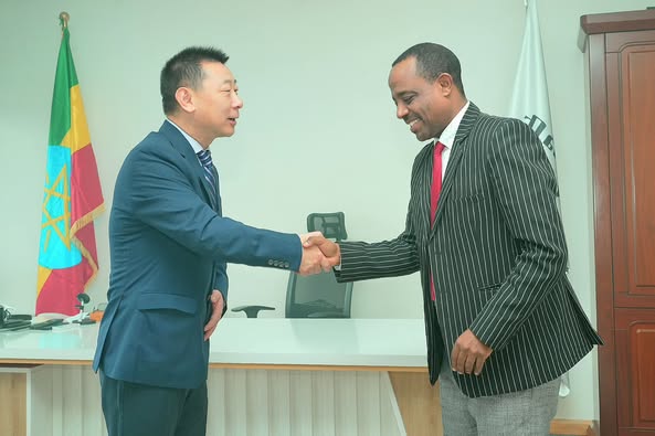 የብልፅግና ፓርቲ እና የቻይና ኤምባሲ ከፍተኛ ልዑካን የፓርቲ ግንኙነትን ማዕከል ያደረገ ዉይይት አካሄዱ